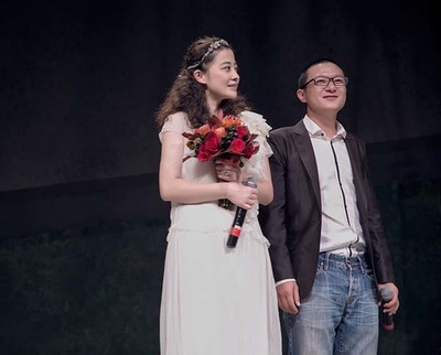 梅婷如期赴上海演出話劇，經紀人回應風波影響